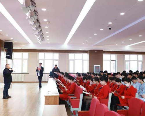 滨才学子：就业有能力、升学有优势、发展有通道 ——我校举办多场升学宣讲活动