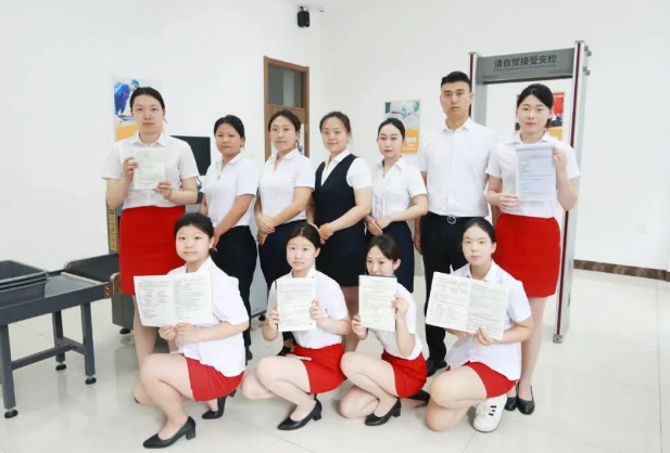 以评促学树标杆，精耕细作育匠心 ——滨才教育举办优秀作业评比活动