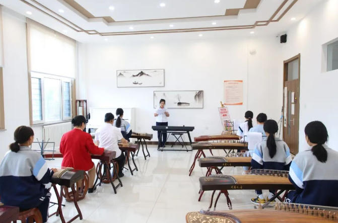 多彩社团焕活力，多元成长谱新篇